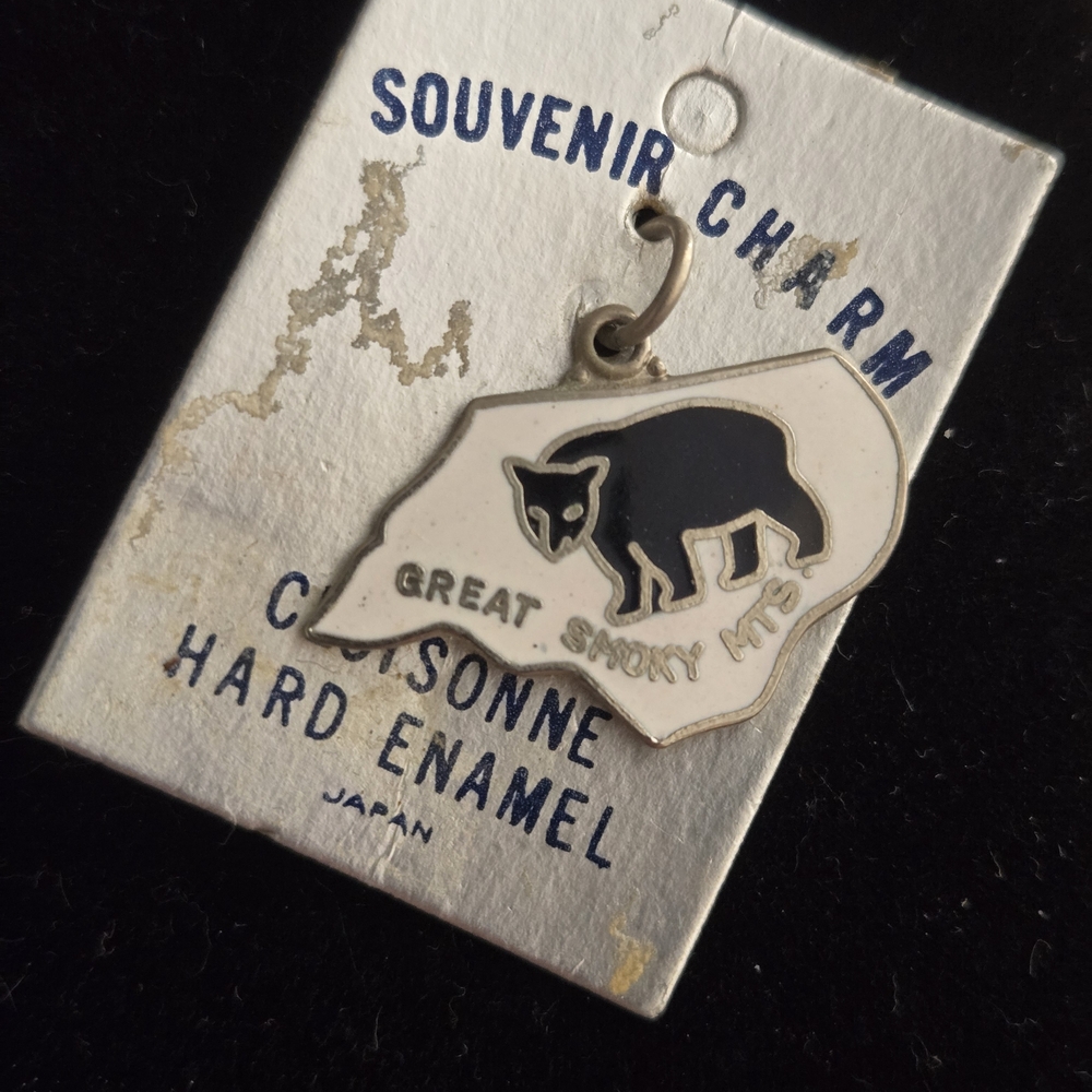 Great Smoky Mountains Souvenir Charm - Vintage NWT - Silver Cloisonne Enamel